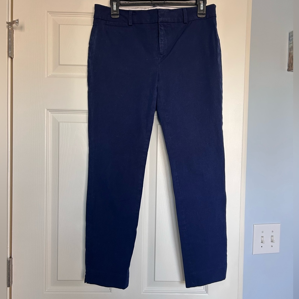Crown & Ivy Women’s Navy Capri Pants